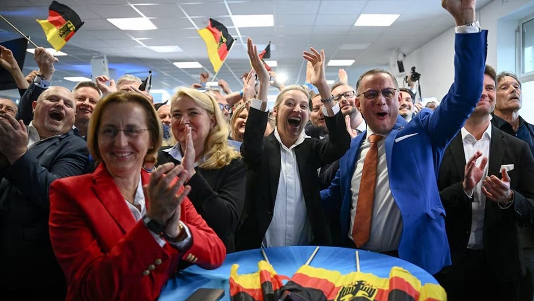 Члены партии «Альтернатива для Германии» Беатрикс фон Шторх, Алиса Вайдель и Тино Хрупалла после выборов в Европарламент 