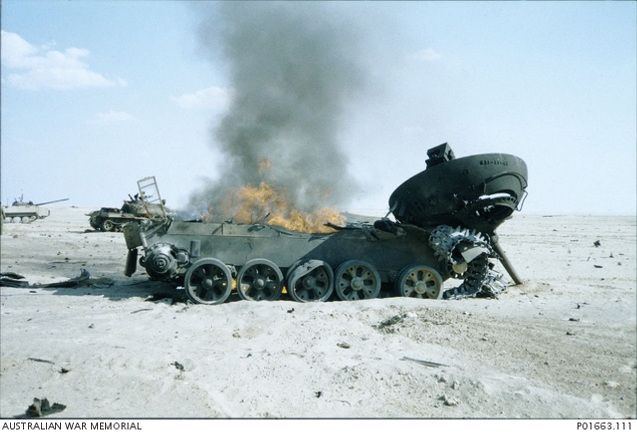 Уничтоженный иракский Т-55 во время войны в Персидском заливе