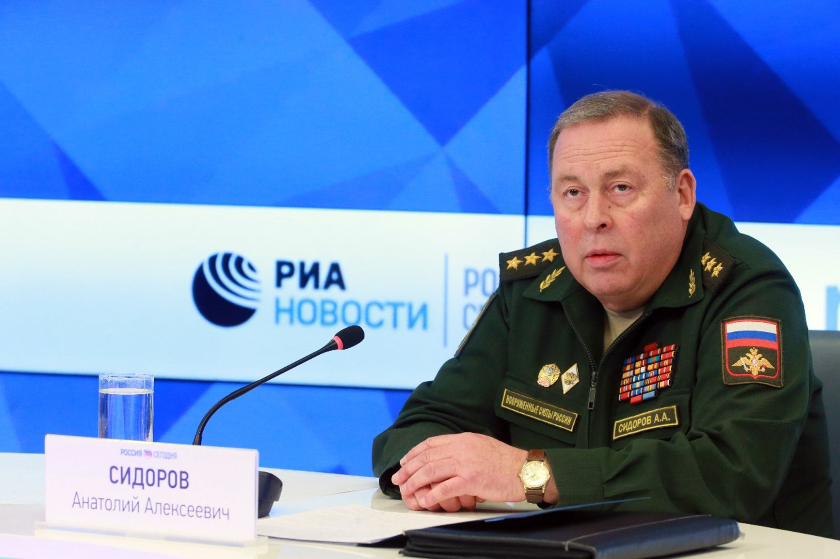 Генерал-полковник Анатолий Сидоров, командующий Западным военным округом в 2014 г.