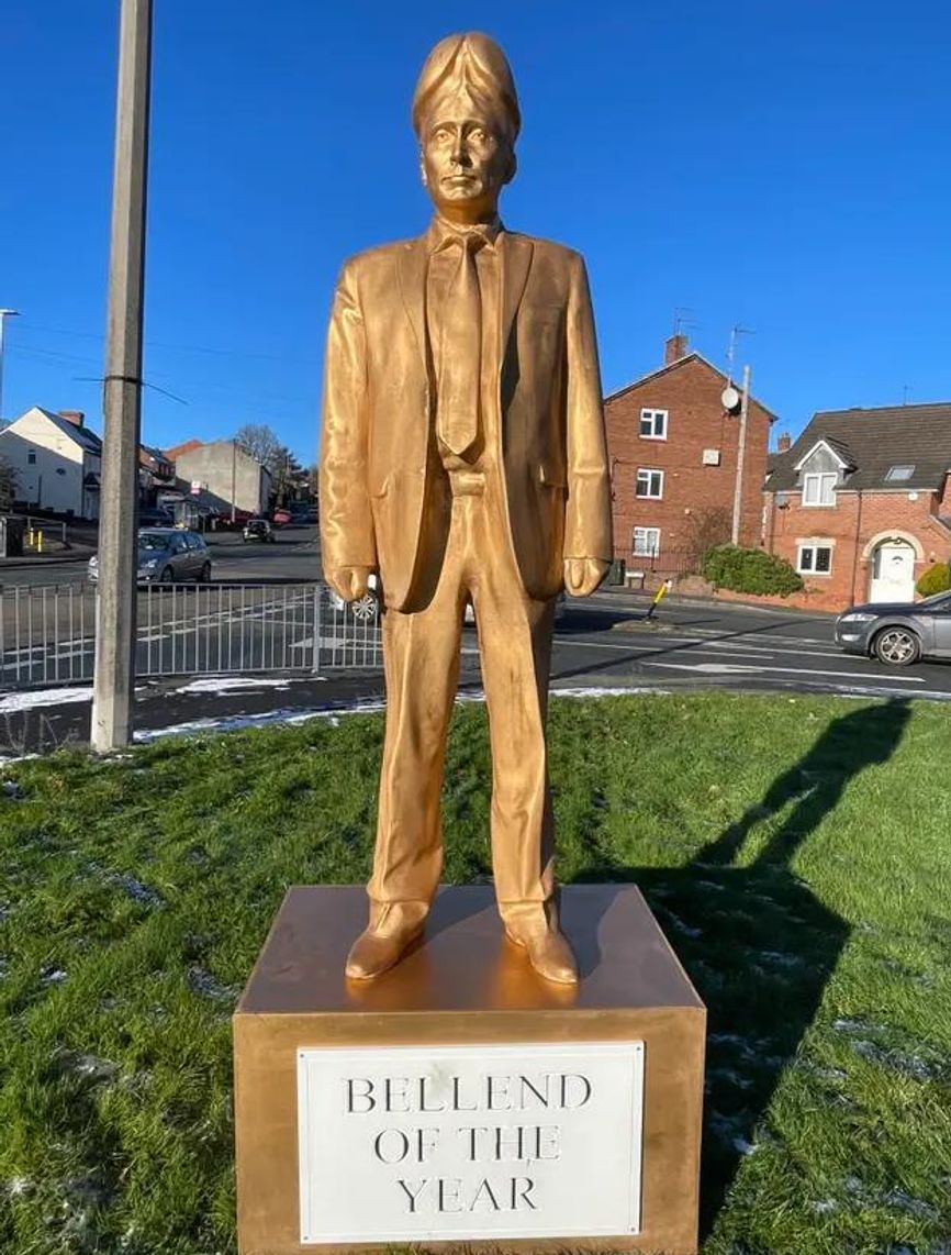 The organiser of the statue said it "does what it says on the tin"
