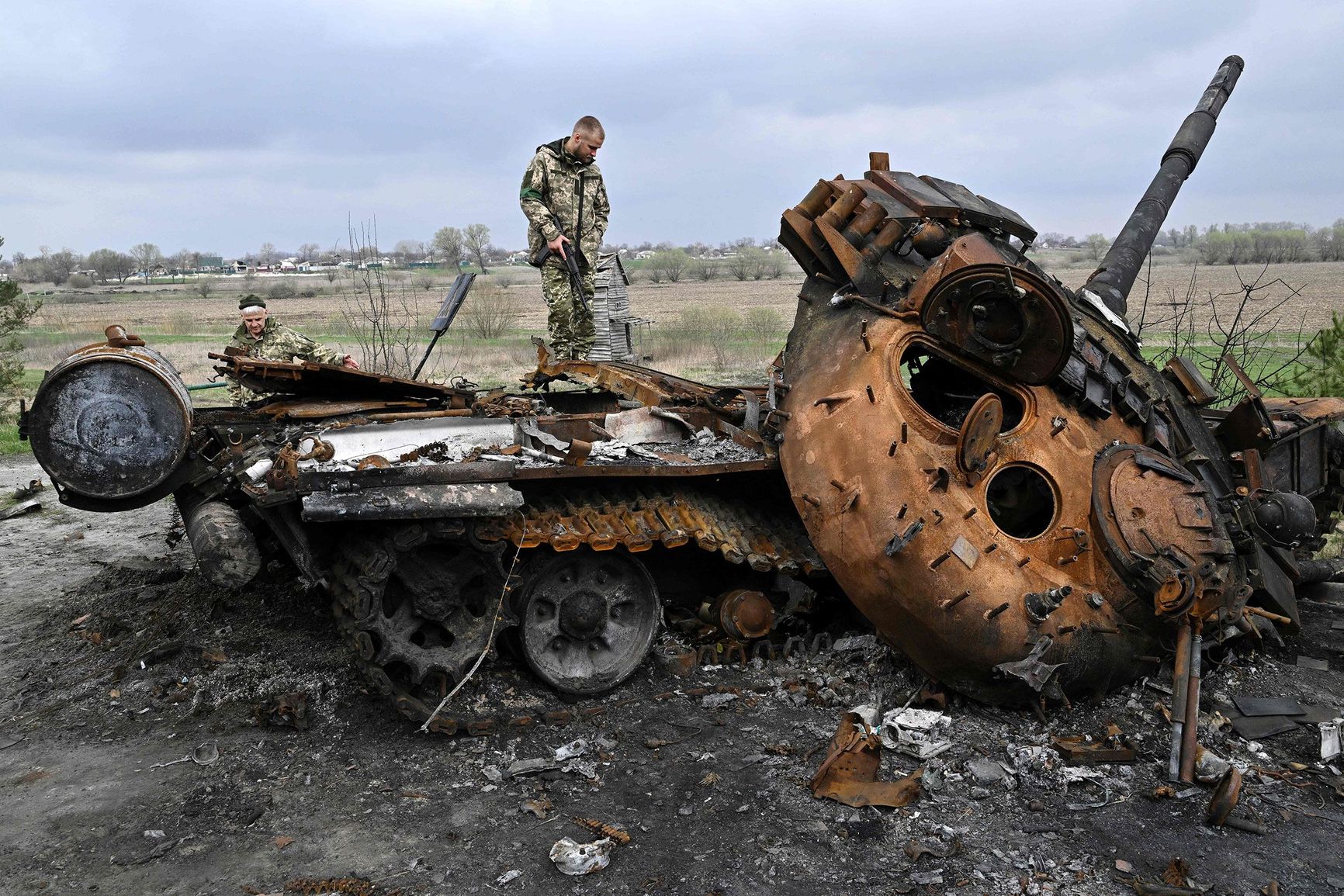 Огромные потери российских танков в ходе войны связаны с их неправильным использованием