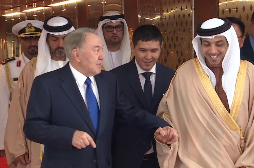 Коррупционер Назарбаев бросил Казахстан