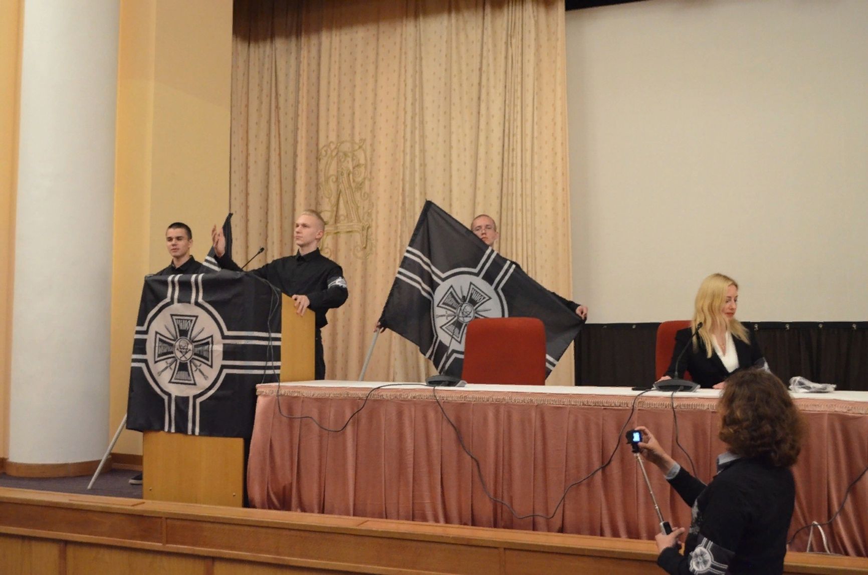 Слева направо: Андрей Сербиян, Андрей «Белый» Скворцов, Андрей Ерин на конференции НКД