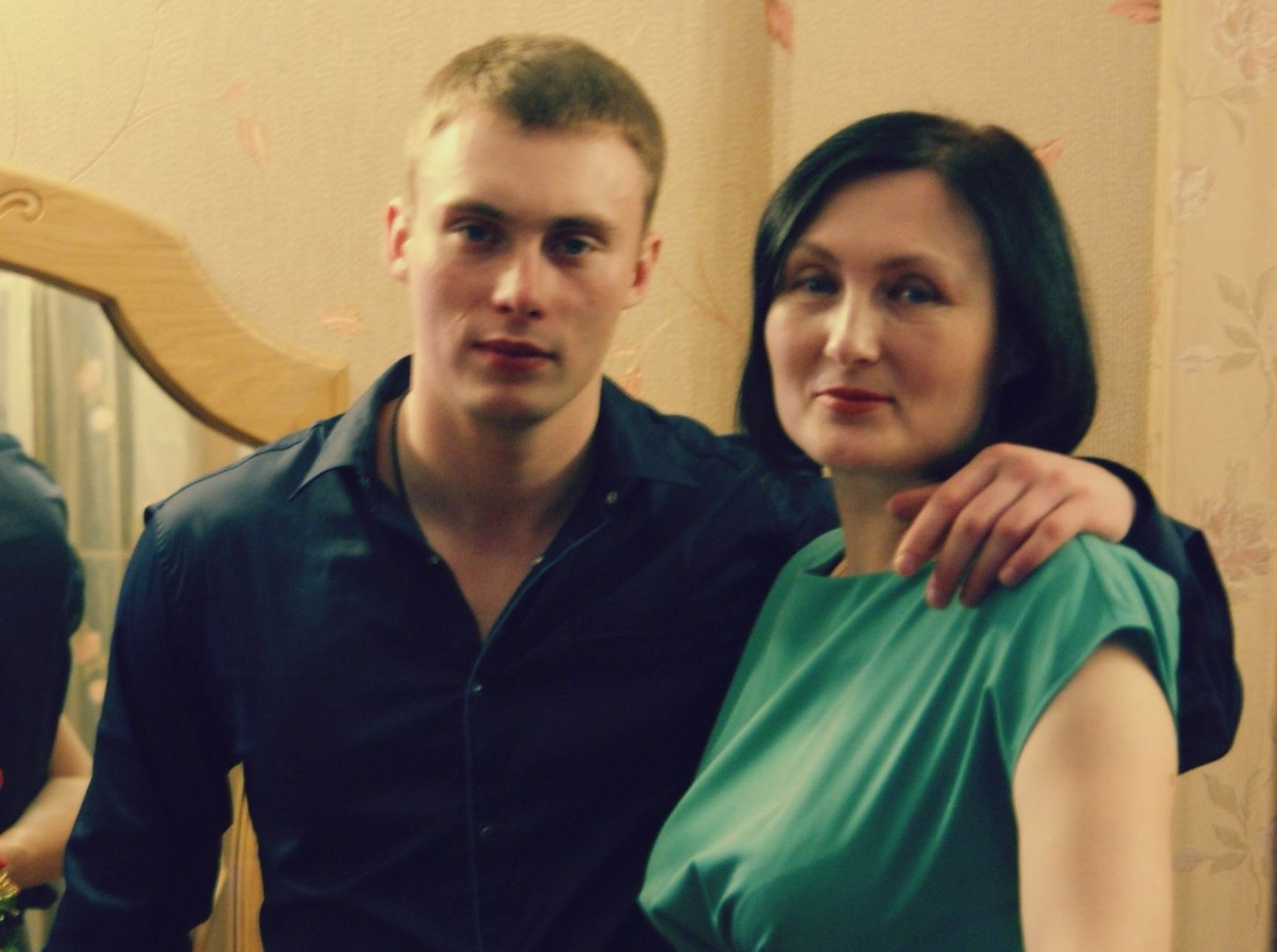 Анатолий Ковалев с мамой