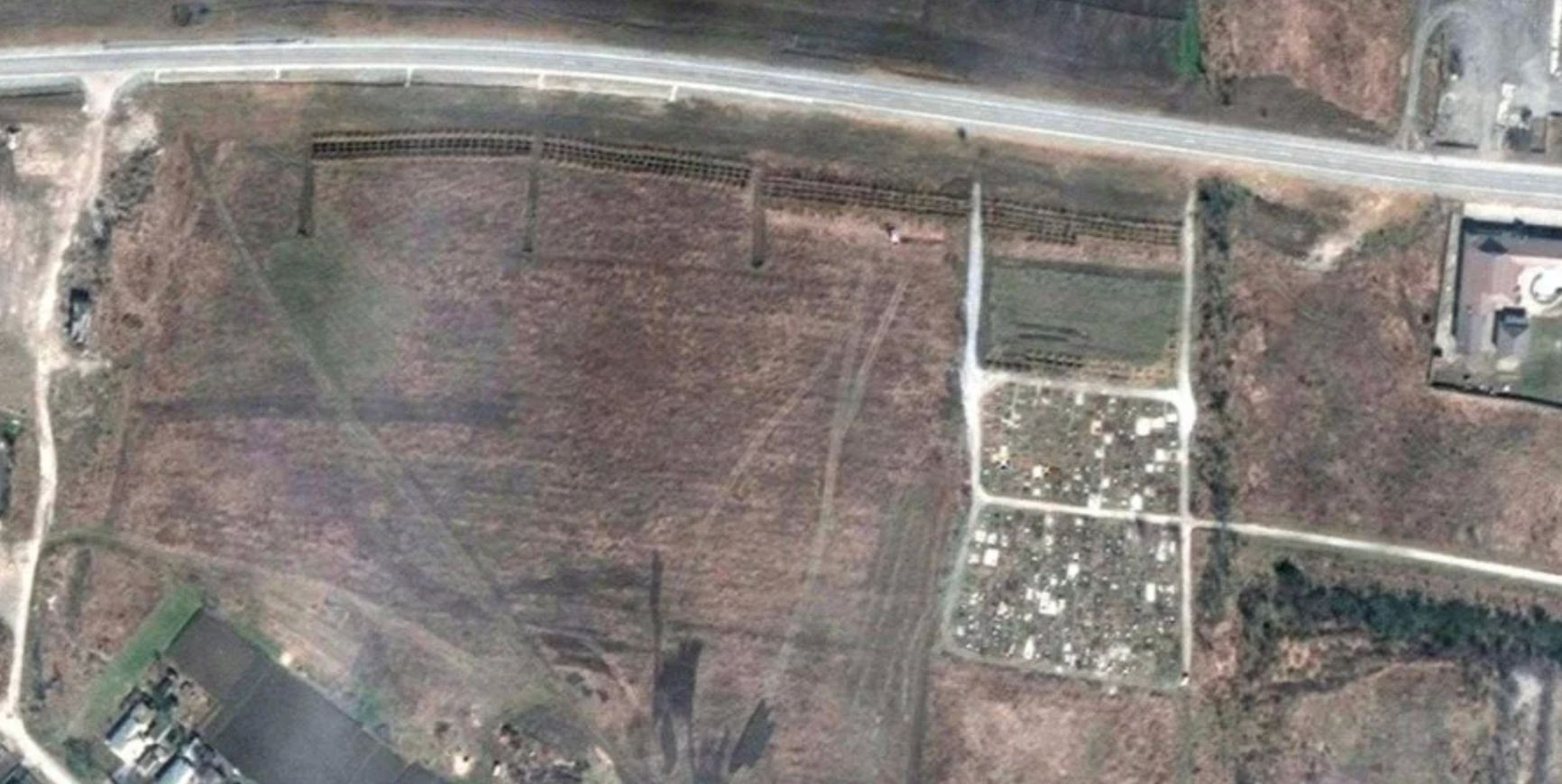 Mass graves in Mangush. Photo by Maxar Technologies