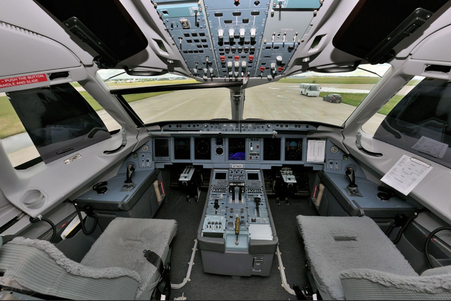 The SSJ-100 cockpit