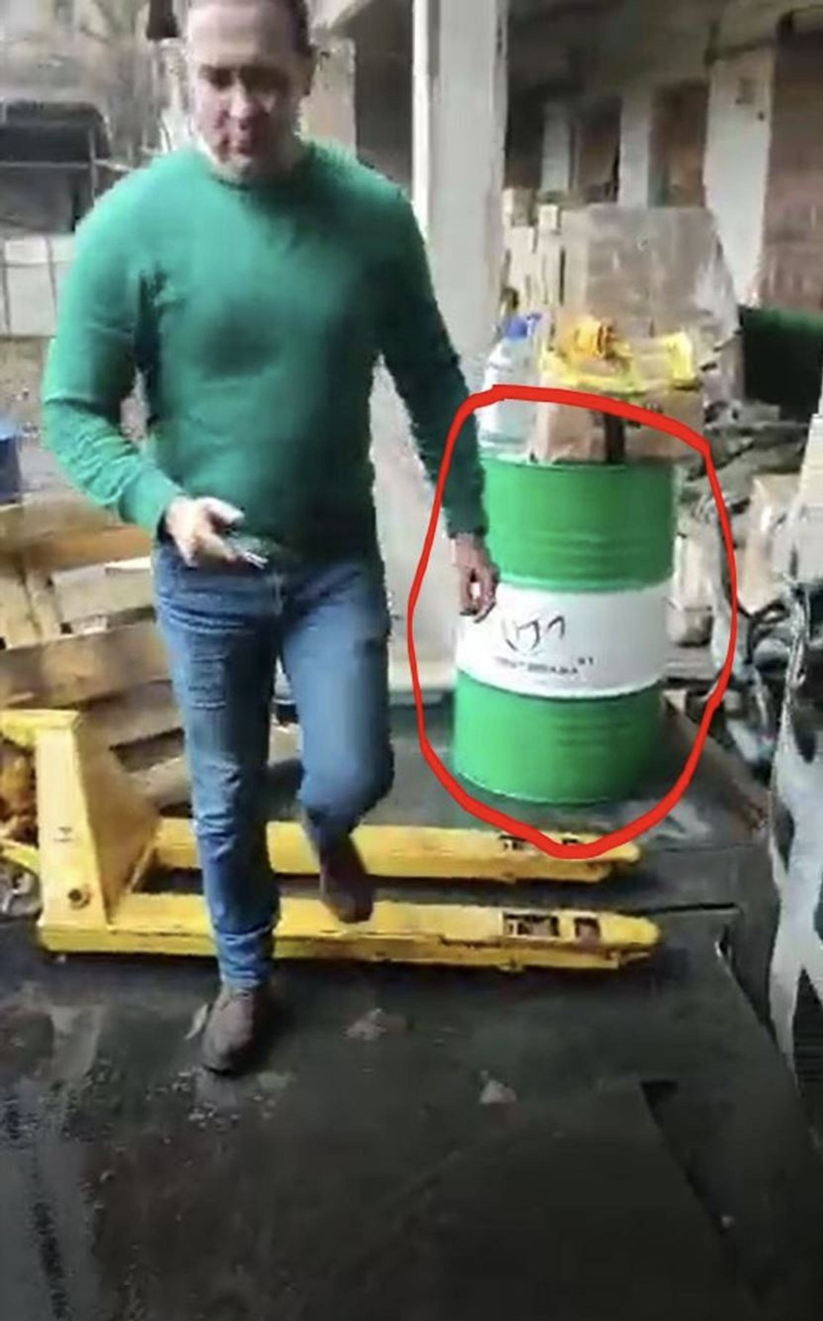 A drum of transmission oil in a video of the unloading of “humanitarian aid”