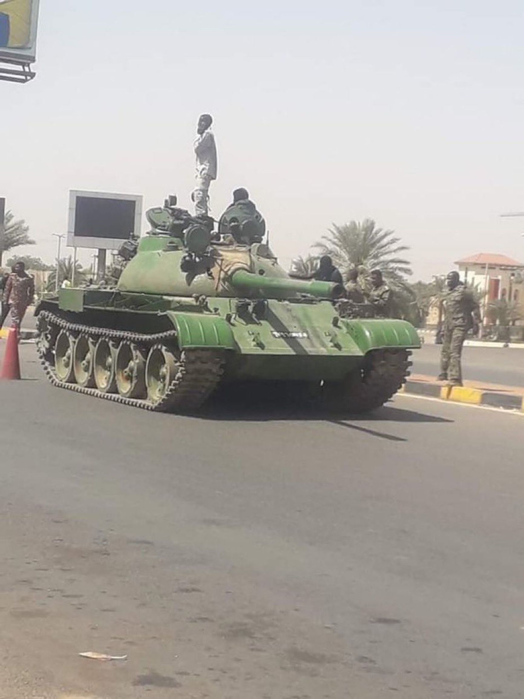 Т-54/55 в Судане в апреле 2023 года