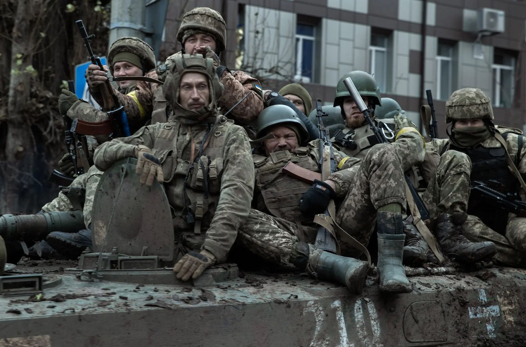 Ukrainian troops in Bakhmut on Friday, November 25.