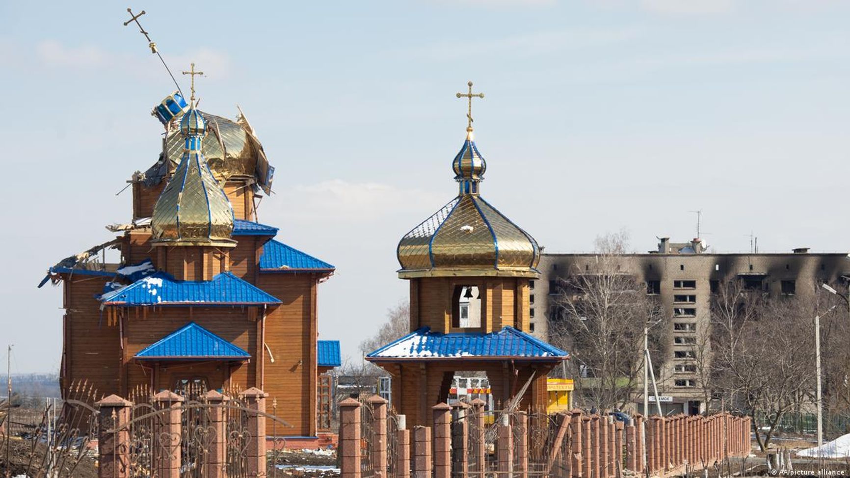 Храм святителя Николая Чудотворца в городе Волноваха Донецкой области 