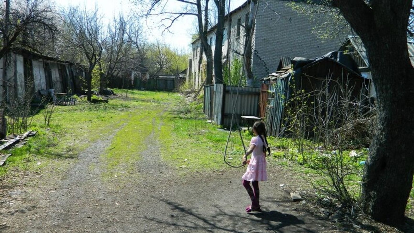 In the village of Snizhne, the Romani community settled in the abandoned houses left behind by the miners