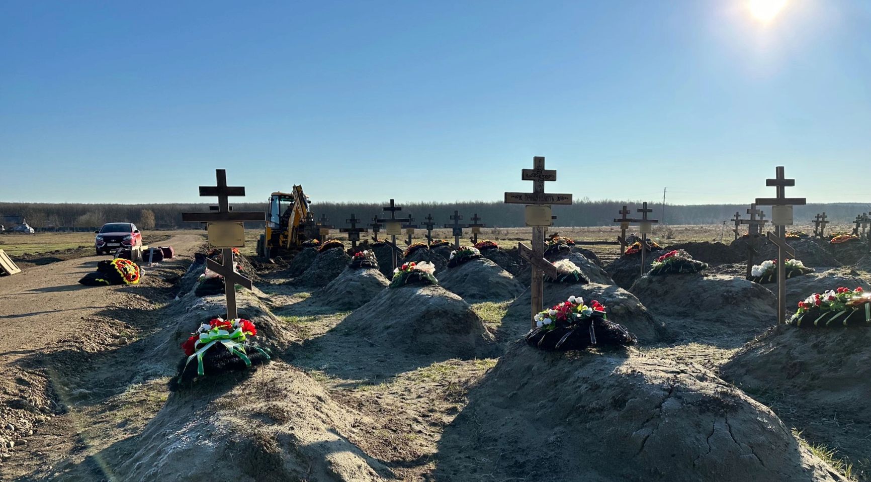Cemetery in Bakinskaya