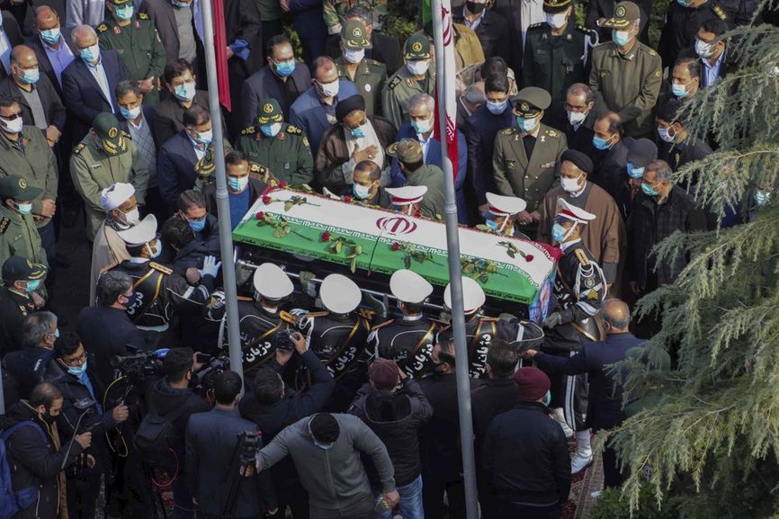 Тегеран, 30 ноября 2020 г. Похороны Мохсена Фахризаде 