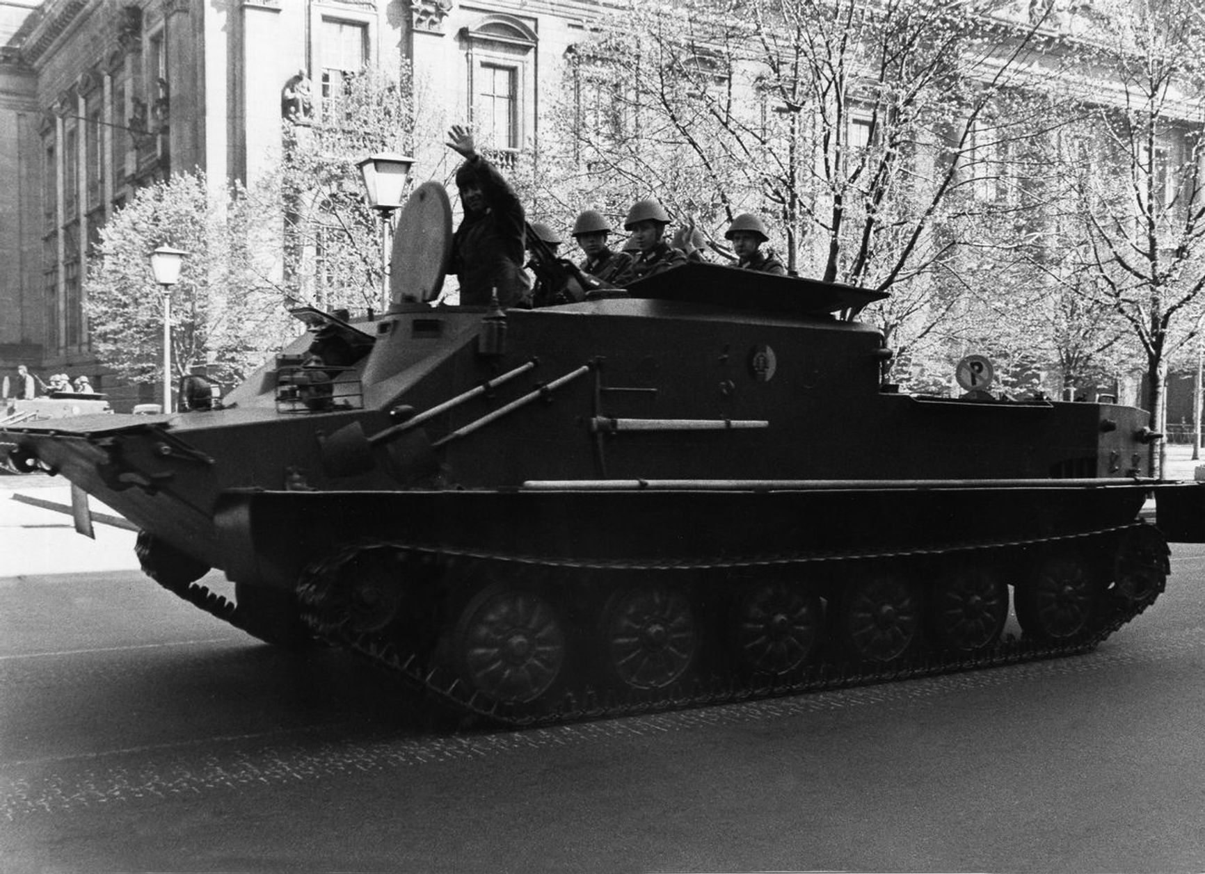 БТР-50 Национальной народной армии ГДР