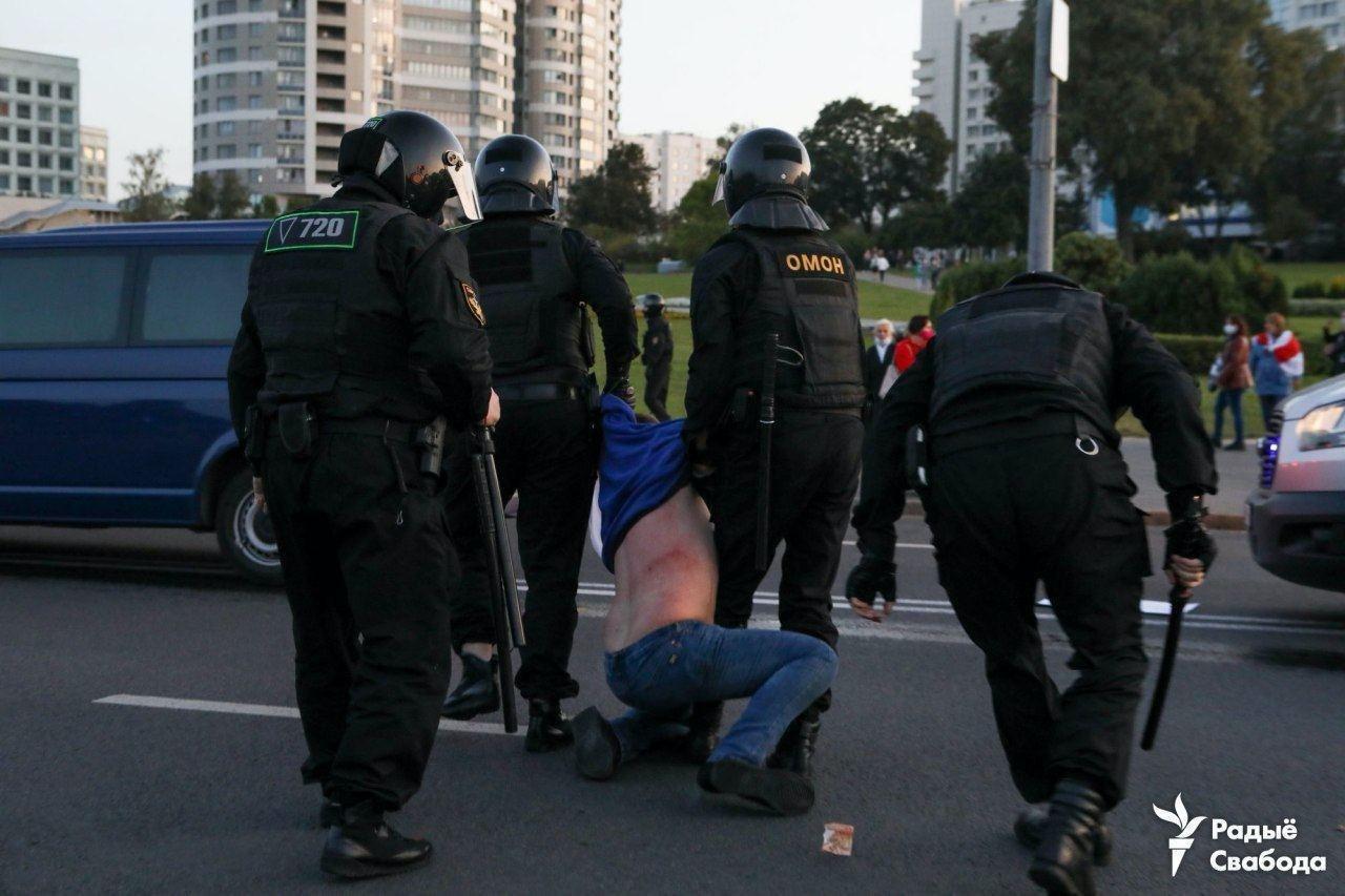 В Минске задержали более 100 человек