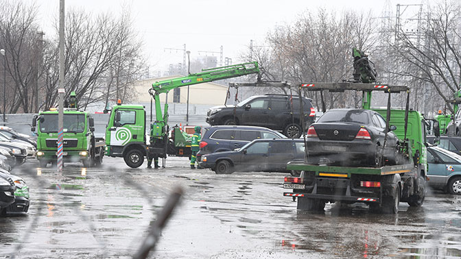 Эвакуация неправильно припаркованных автомобилей в Москве подорожает