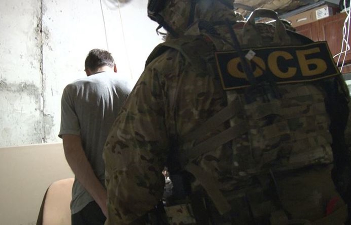 В Ялте сотрудники ФСБ провели обыски у свидетелей Иеговы как минимум по девяти адресам
