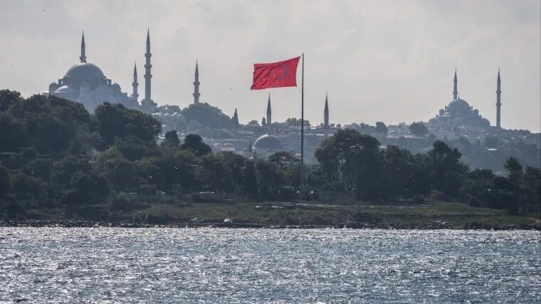 Турция одобрила план строительства канала «Стамбул», который соединит Черное море с Мраморным