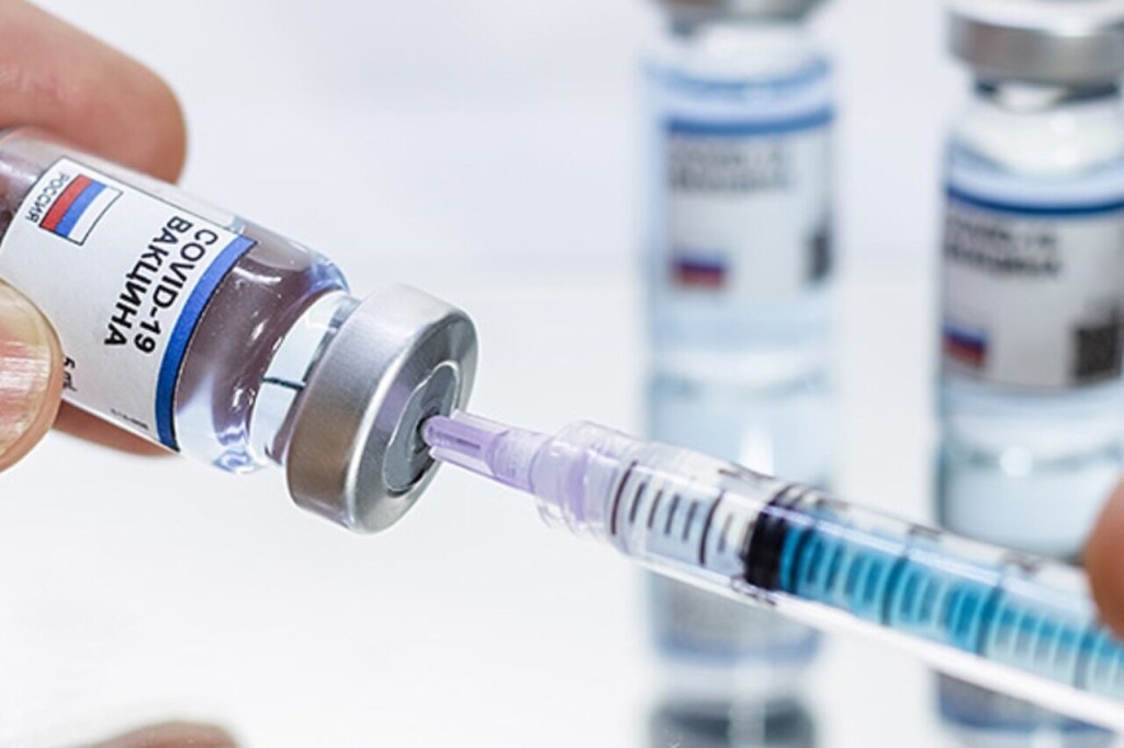 В Петербурге запустят массовую поквартирную вакцинацию от COVID-19