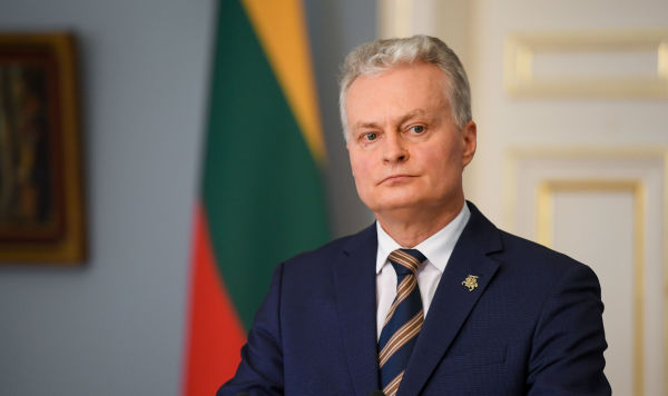 Литва рассматривает возможность высылки российских дипломатов в знак солидарности с Чехией