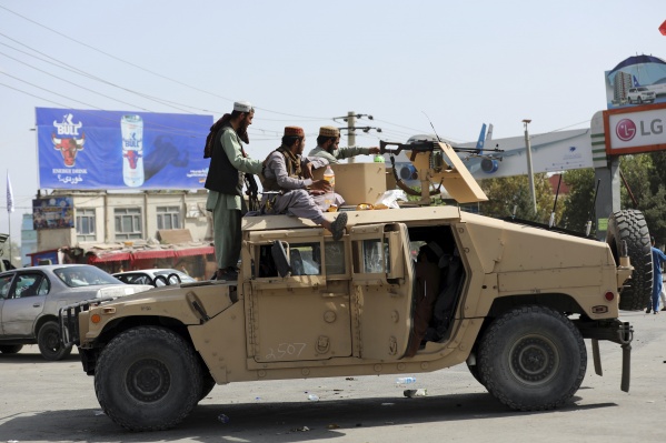 Афганцы, окончившие российские военные вузы, обратились к Путину с просьбой вывезти их с территории Афганистана