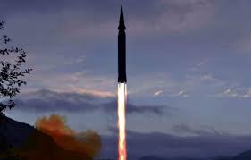 Северная Корея объявила о запуске первой в истории страны гиперзвуковой ракеты «Хвасон-8»