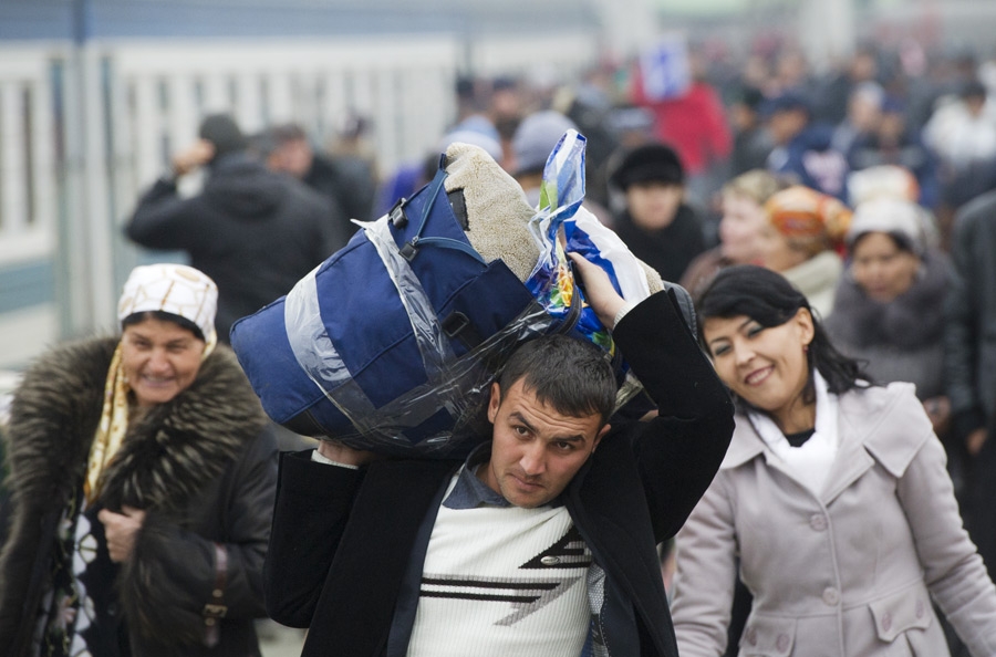 Россия объявила о «миграционной амнистии» 158 тысяч граждан Узбекистана. Им было запрещено посещать территорию РФ
