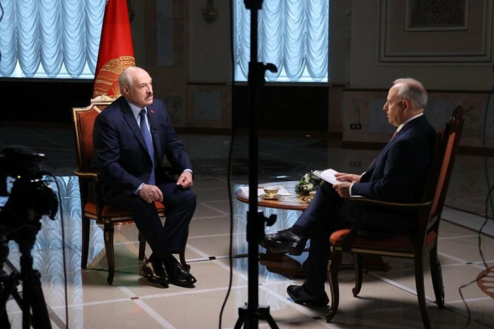 В интервью Би-Би-Си Лукашенко признал избиения задержанных участников протеста в СИЗО на Окрестина