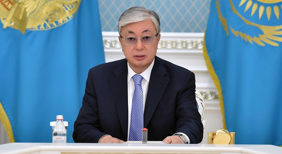 Президент Казахстана ввел двухнедельный режим ЧП в Алматы и Мангистауской области