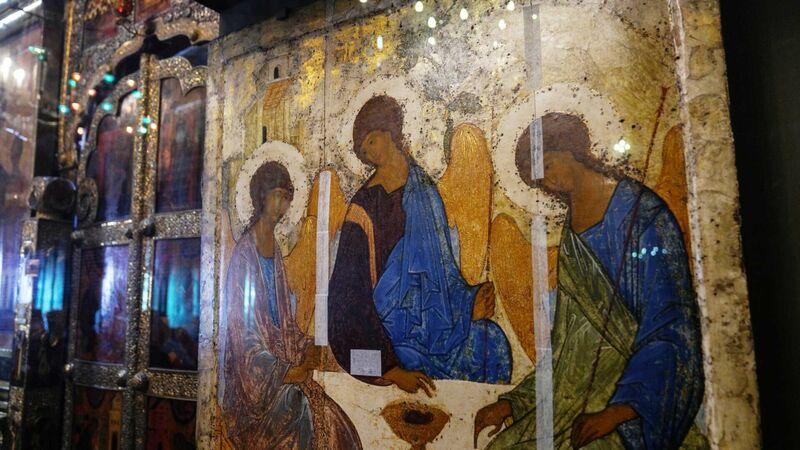 В музее Рублева заявили о готовности предоставить РПЦ копию иконы «Святая Троица» вместо оригинала — «Интерфакс»