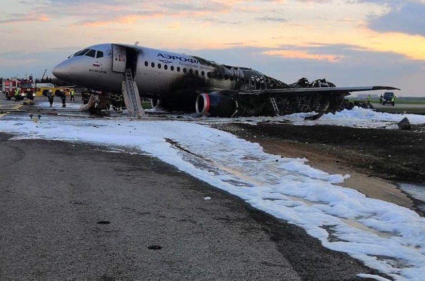 Прокурор запросил шесть лет колонии-поселения для пилота сгоревшего самолета Sukhoi Superjet 100