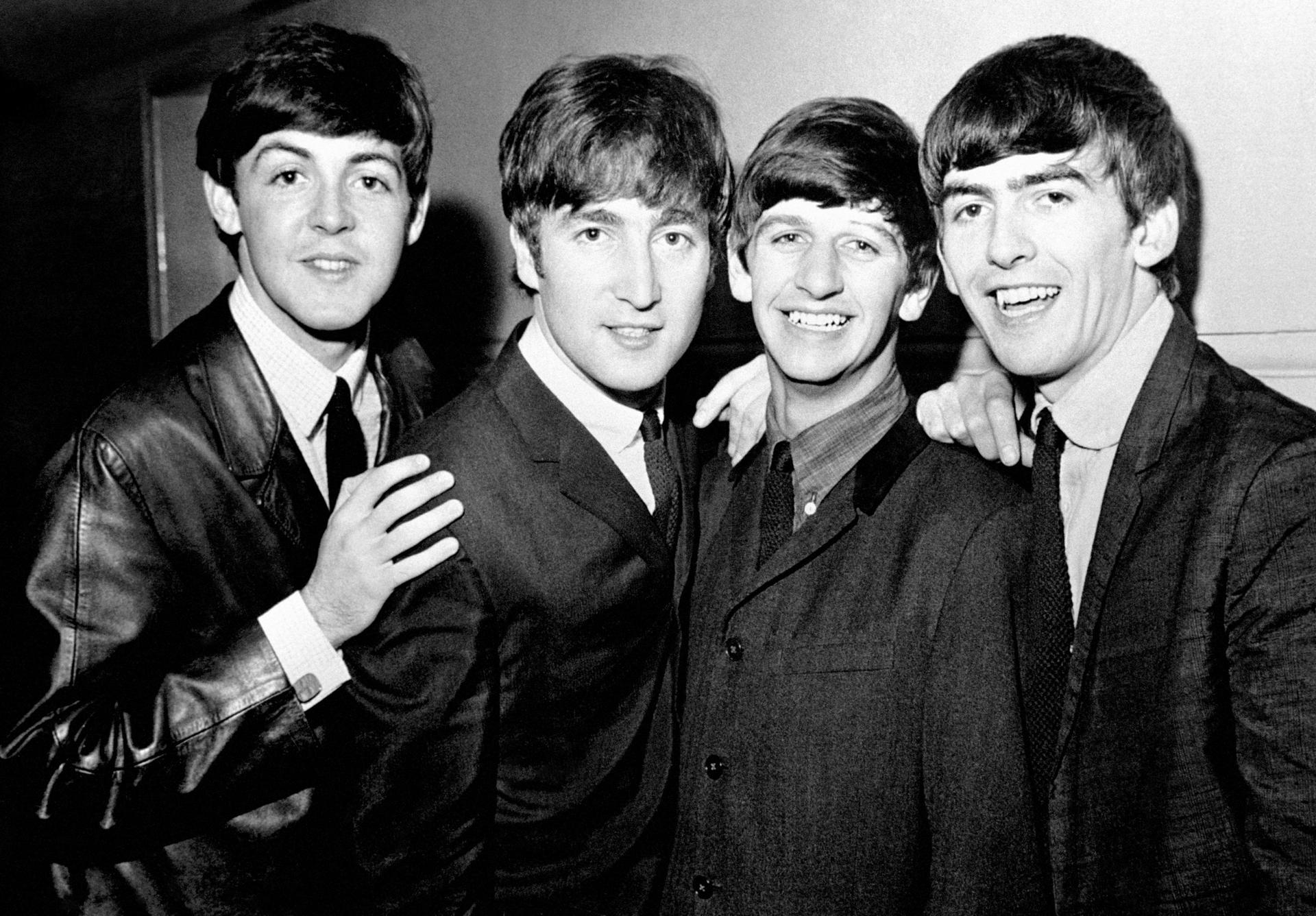 The Beatles опубликовали песню Now and Then. Это последняя песня ливерпульской четверки, которую написал и спел Джон Леннон