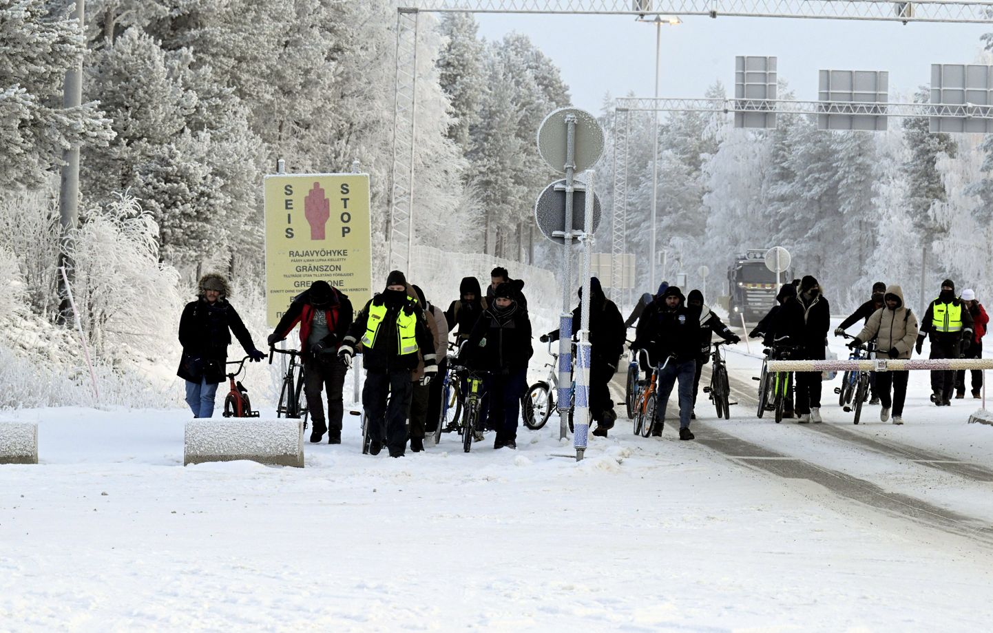 Офицеры без границ. Как ФСБ организует наплыв беженцев в Финляндию