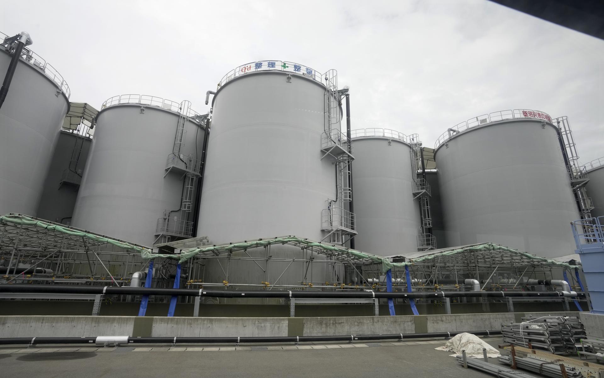 «Сотрудник „Фукусимы-1” не закрыл вентиль, и появились тонны новых радиоактивных отходов. С АЭС не бывает безопасных утечек» — инженер-физик
