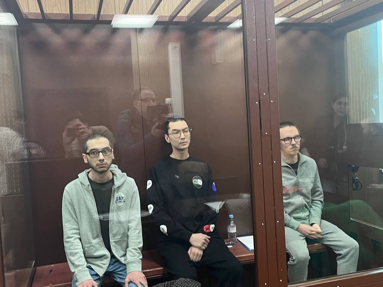 Прокурор запросил до 8 лет колонии для фигурантов дела о вымогательстве у Чемезова. Среди них сотрудник медиа Ксении Собчак