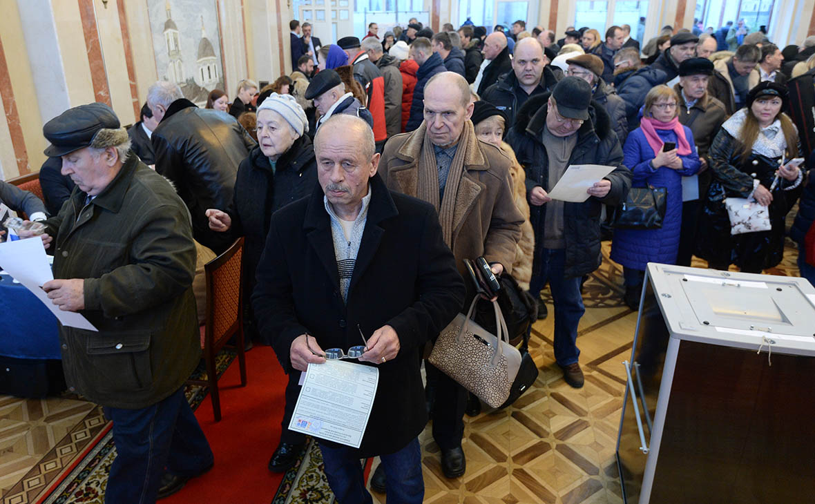 «Единая Россия» будет контролировать явку на выборах среди бюджетников с помощью приложения «ГЕО-СМС»