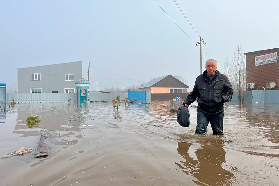 «Важные истории»: При наводнении в Оренбургской области погибли как минимум пять человек. Власти говорят, что жертв нет