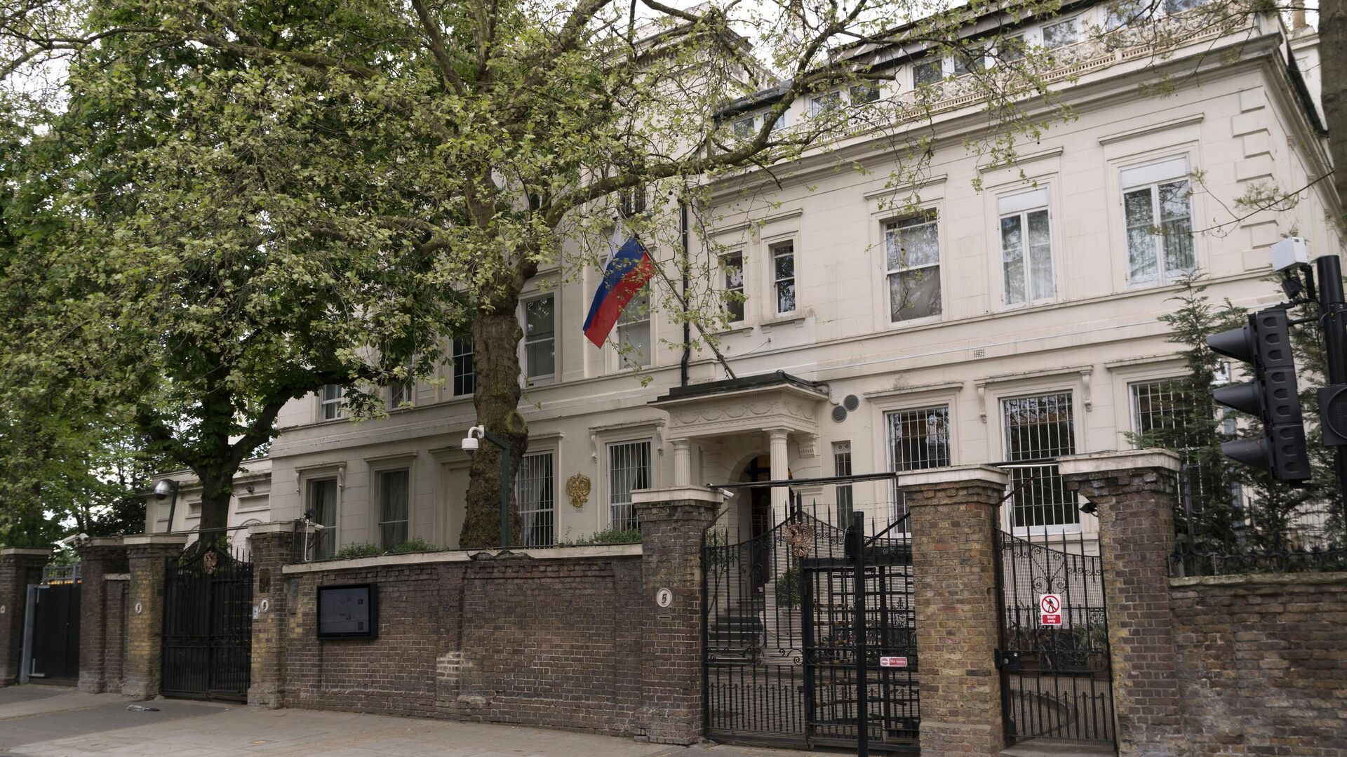 Великобритания выслала российского военного атташе. В российском МИД обещают дать «адекватный ответ»