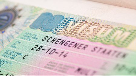 Россиянам в 13 раз чаще отказывают в шенгенских визах по сравнению с допандемийным годом