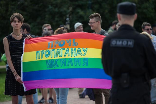 В 2023 году каждый четвертый ЛГБТК-человек в России сталкивался с угрозами насилия — опрос