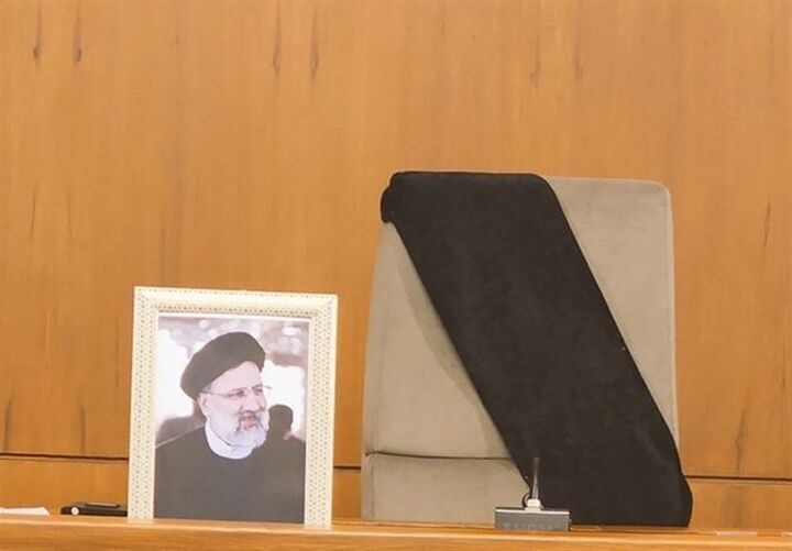 Власти Ирана объявили о гибели президента Ибрахима Раиси. Его вертолет разбился недалеко от границы с Азербайджаном