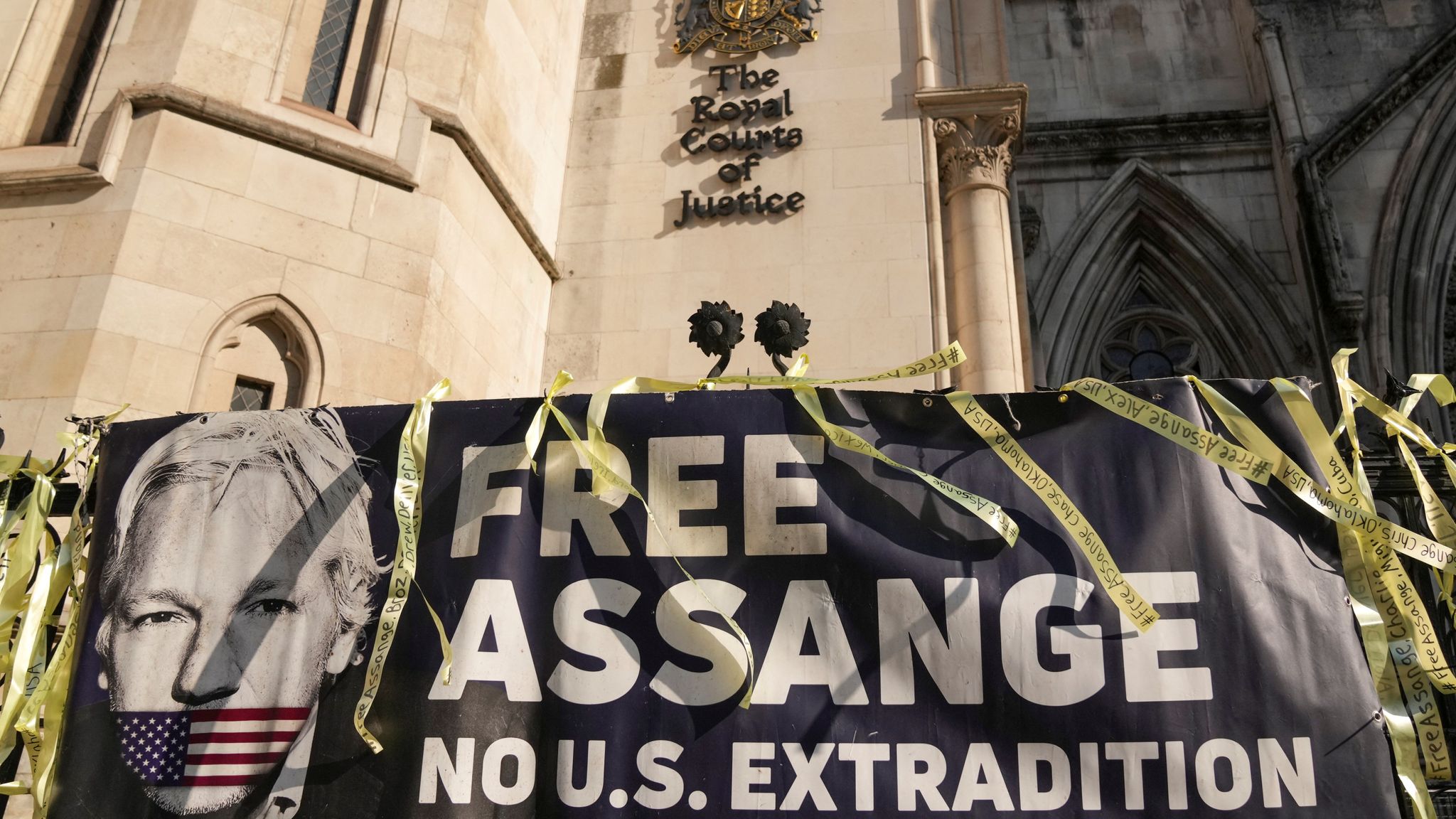 Высокий суд Лондона разрешил Ассанжу подать новую апелляцию на решение об экстрадиции в США