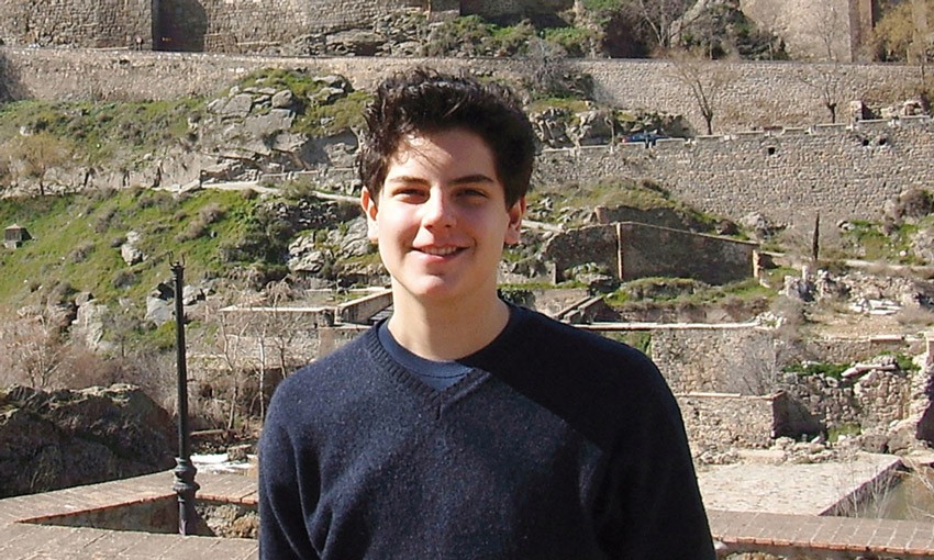 Ватикан канонизирует подростка Карло Акутиса, умершего в 2006 году от лейкемии. Его называют покровителем интернета и инфлюэнсером бога