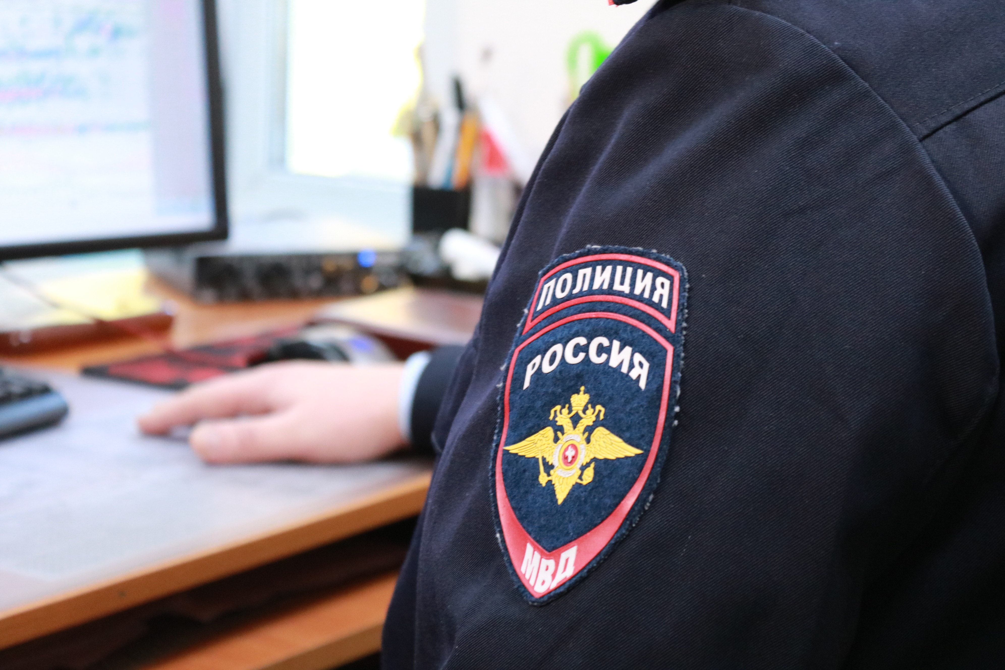 В Находке полиция пришла с обыском к волонтеру штаба Надеждина. Активист перестал выходить на связь