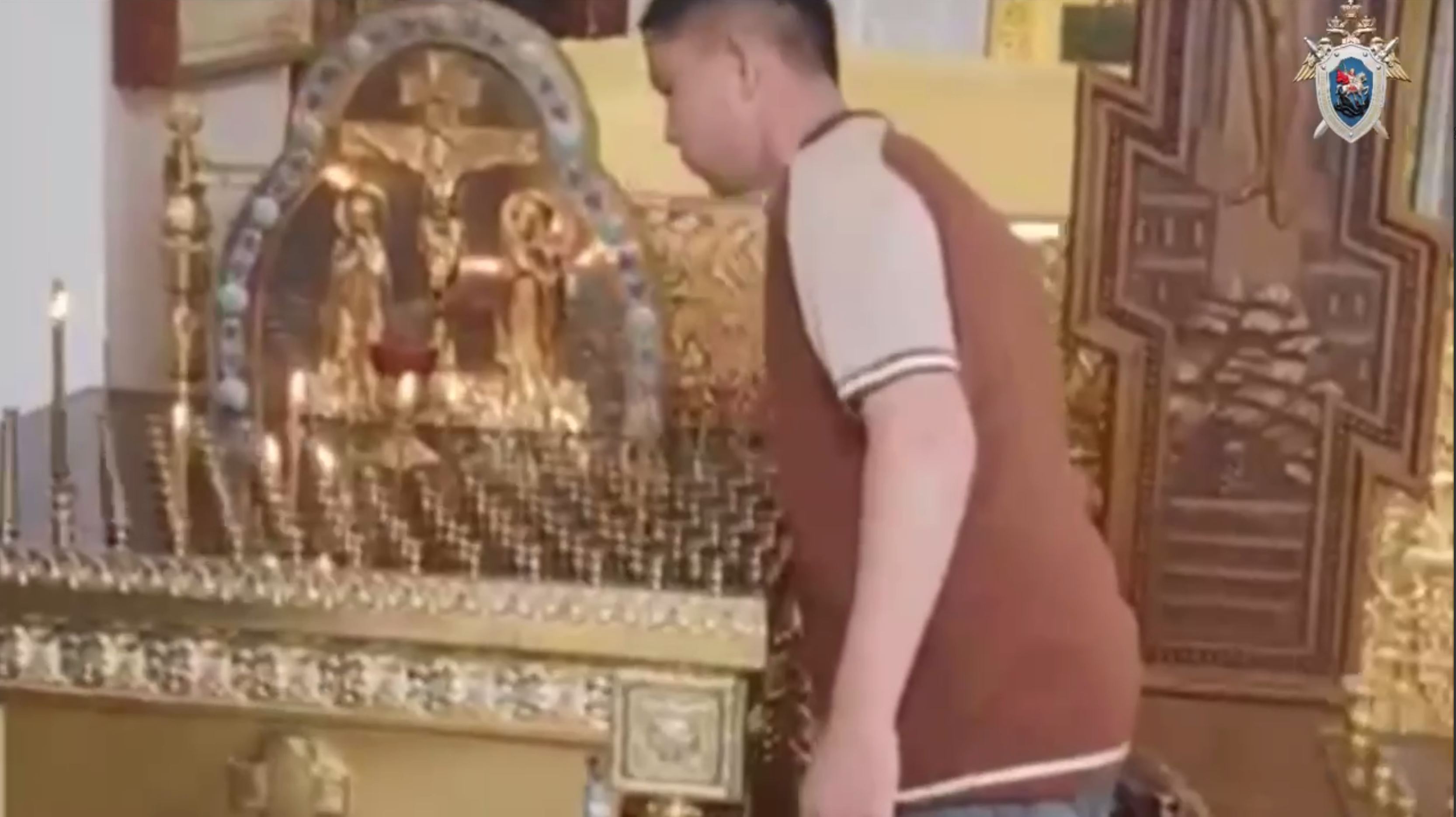 В Москве задержан мужчина, затушивший свечи в храме 