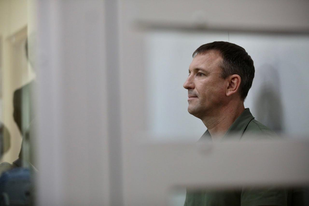 Суд выпустил из СИЗО генерала Попова, обвиняемого в мошенничестве в особо крупном размере. Он помещен под домашний арест