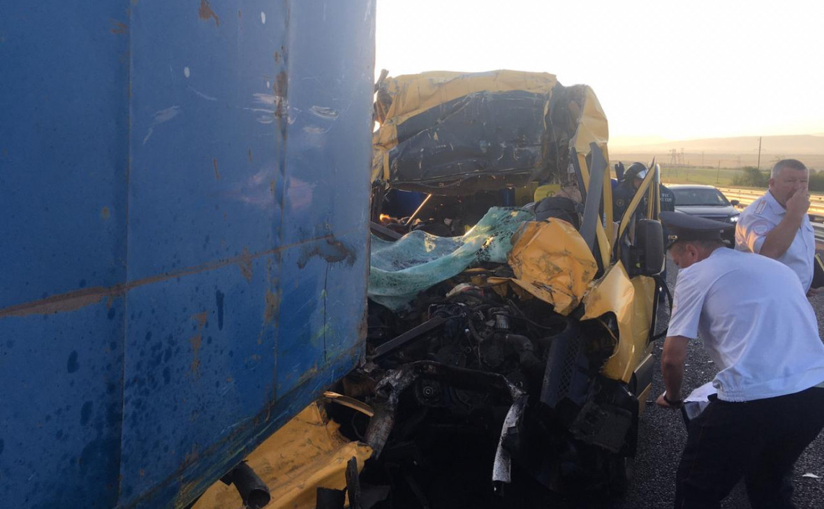 Количество жертв автокатастрофы на трассе «Таврида» в Крыму возросло до 9 человек